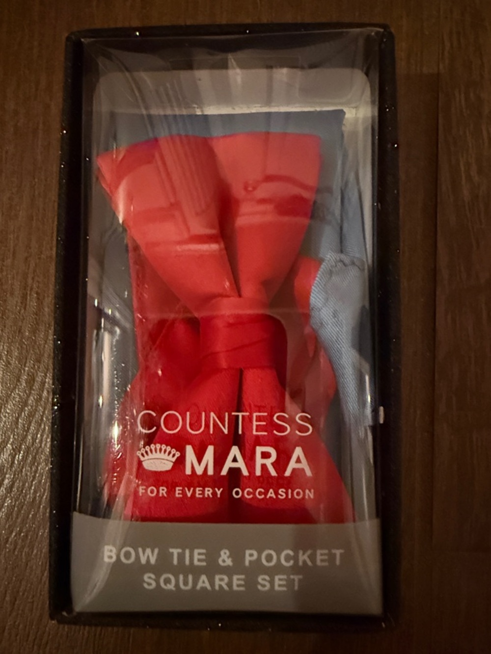 BRAND NEW Countess Mara Red Bow Tie & Light Blue Pocket Square Set